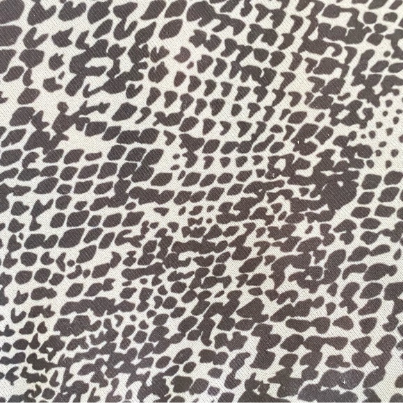 ACACIA Swimwear white gray snake snakeskin EHUKAI zip up one piece swimsuit - Picture 5 of 6